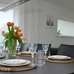 Gezellig - Lichtrijk - Modern - Guest House
